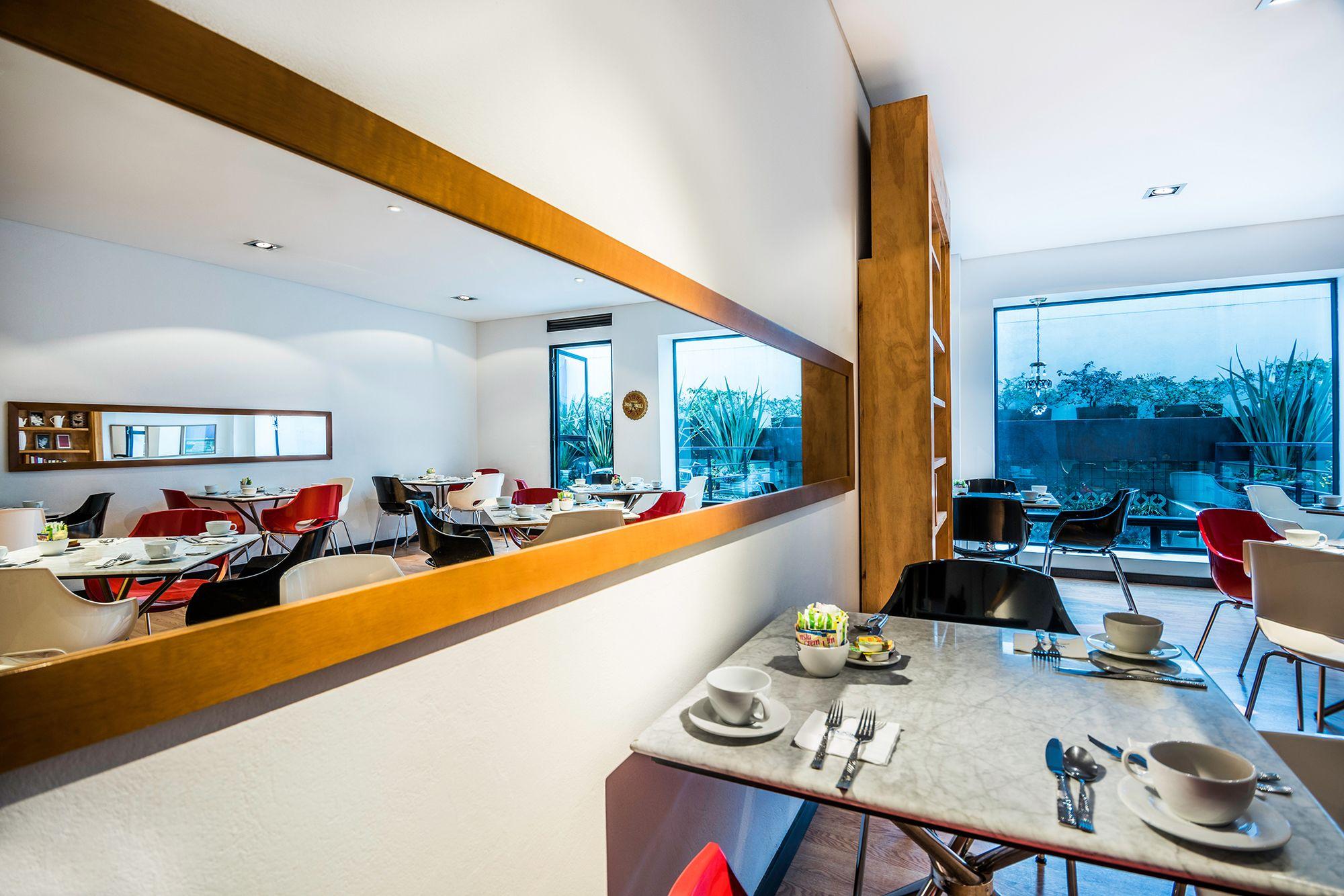 Hotel Viaggio Nueve Tres Богота Екстериор снимка