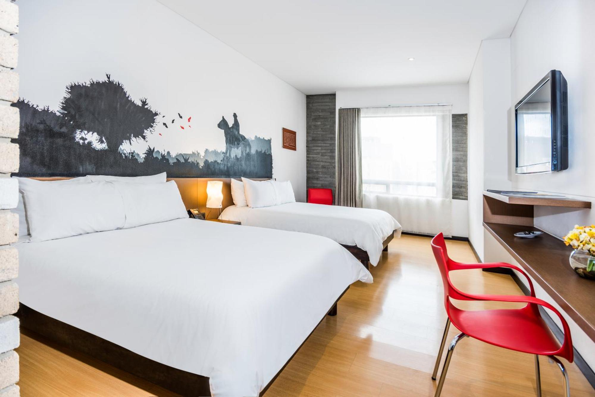 Hotel Viaggio Nueve Tres Богота Екстериор снимка