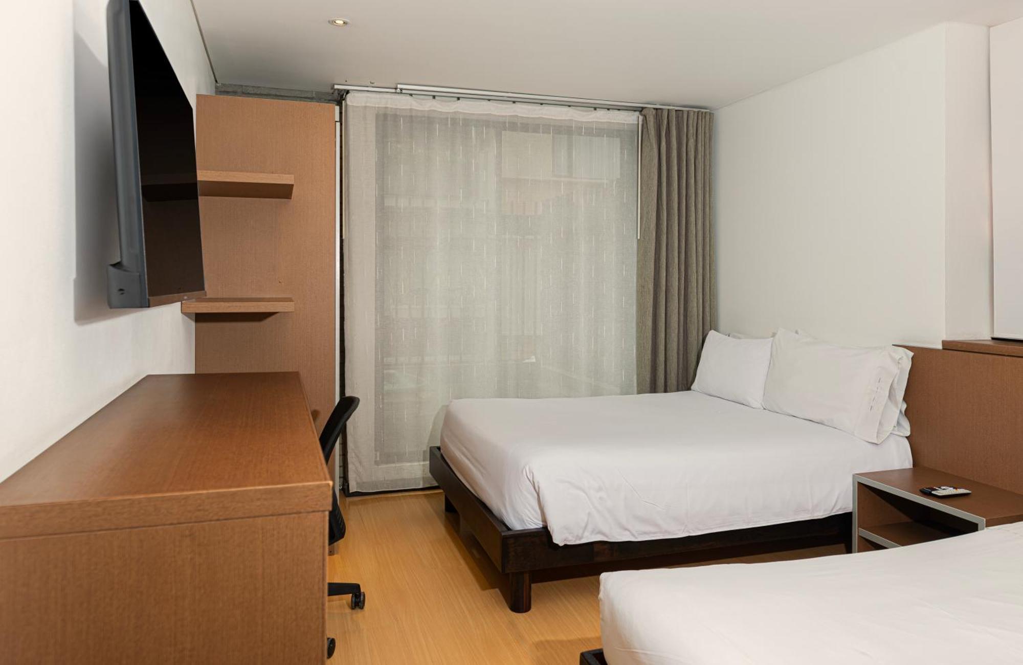 Hotel Viaggio Nueve Tres Богота Екстериор снимка