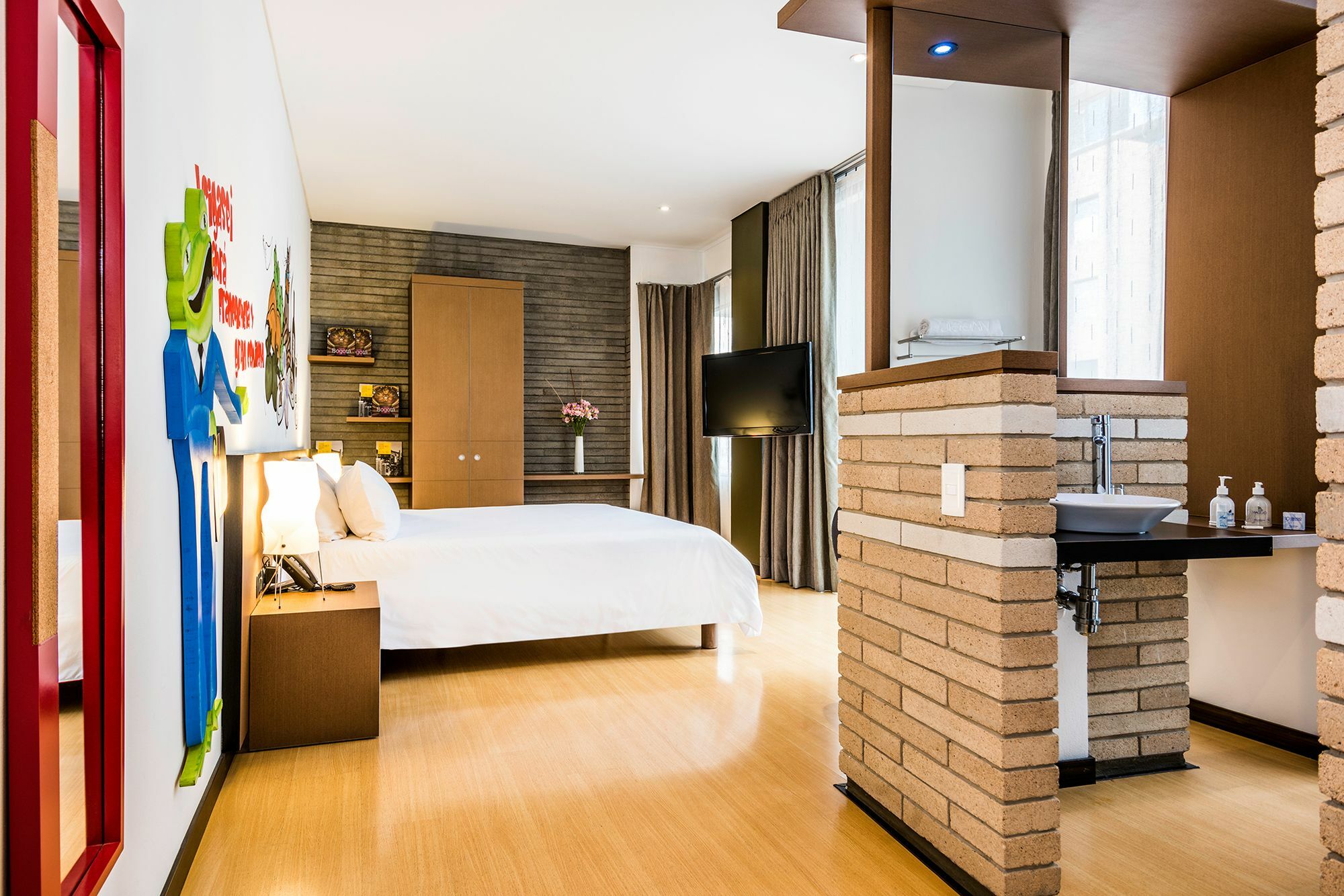 Hotel Viaggio Nueve Tres Богота Екстериор снимка